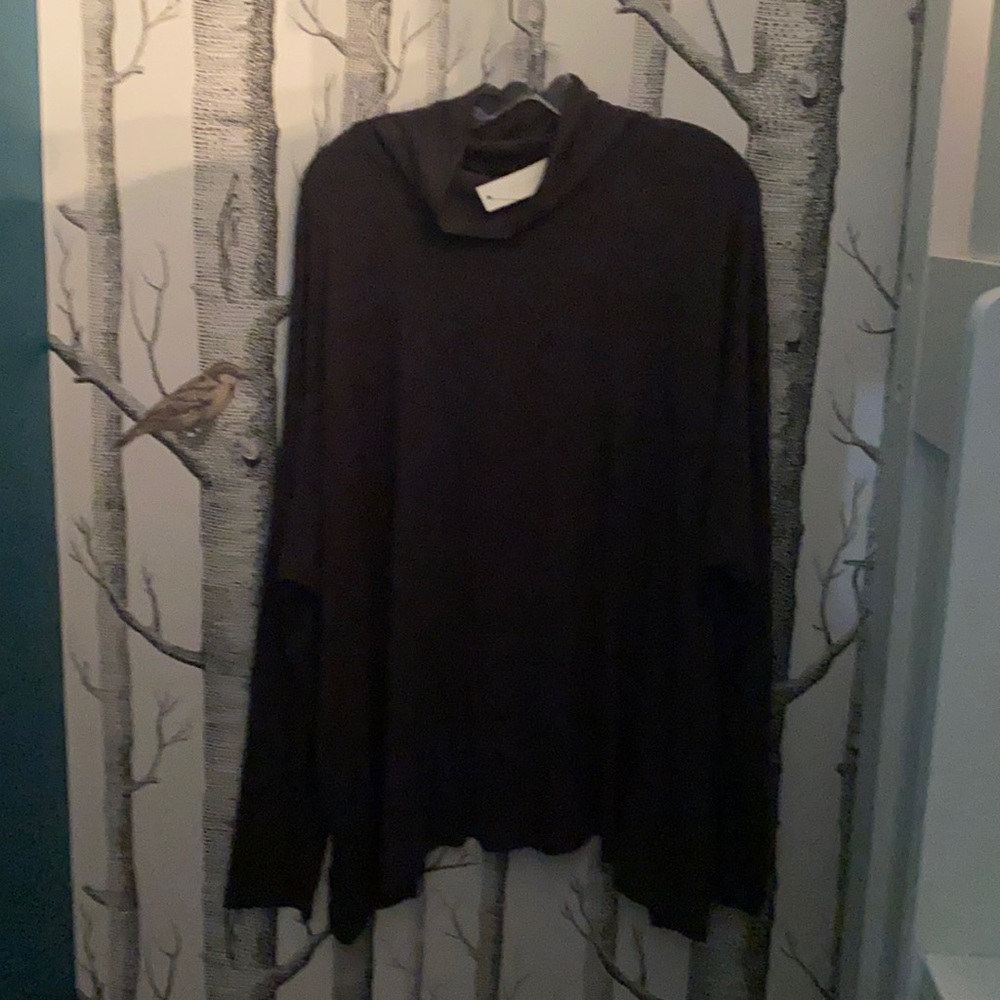 Hatch Maternity swing turtleneck top size 2 (size M maternity)